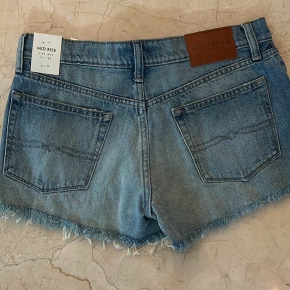 Lucky Brand Boy Mid-Rise Blue
Cutoff Denim Jean Shorts Size 4/27 - Picture 2 of 7